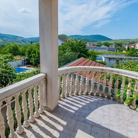 Little Kiwi House Vikendica Blagaj