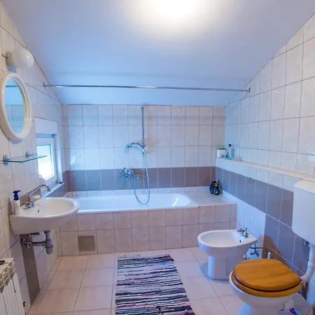 Vikendica Little Kiwi House Blagaj